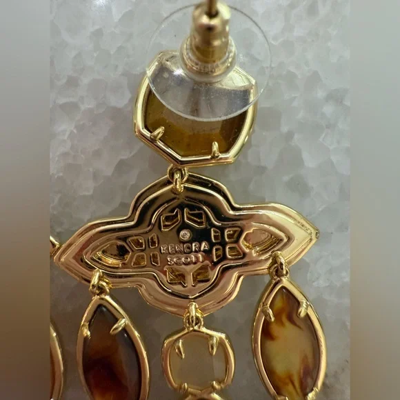 Kendra Scott Monica Gold Statement Earrings in Brown Mix - Picture 3 of 3